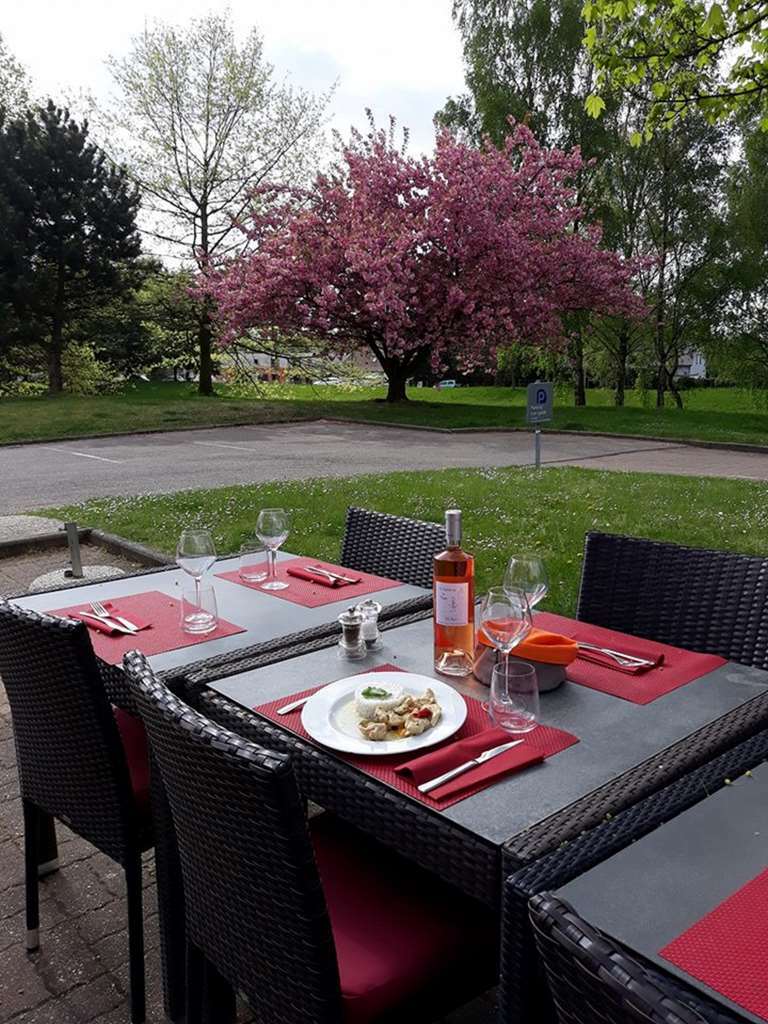 Kyriad Rouen Nord - Mont Saint Aignan Restaurant foto